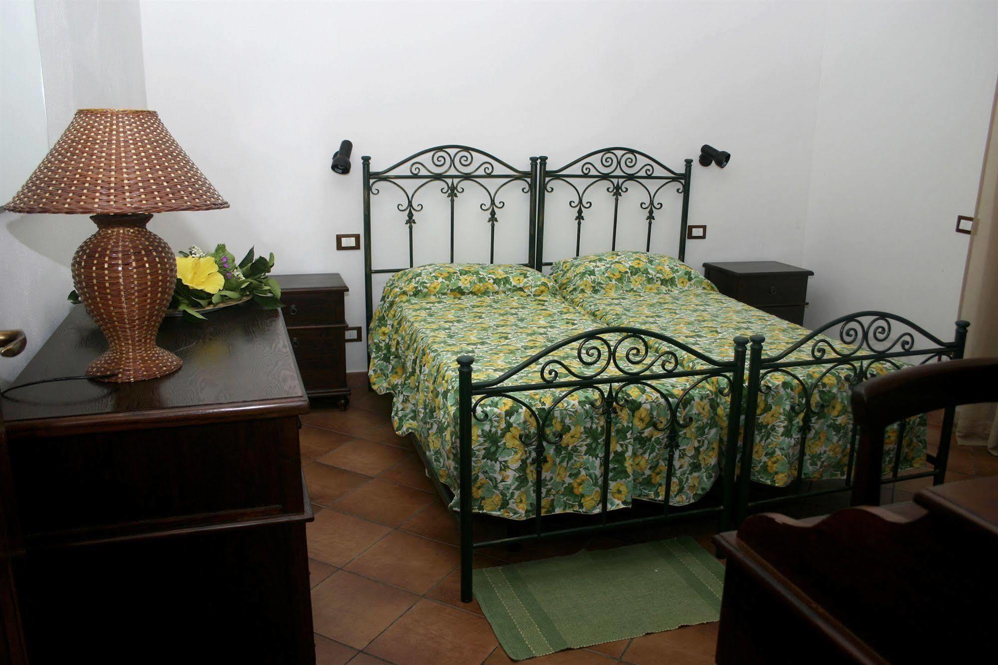 Villa Saraceno Липари Екстериор снимка