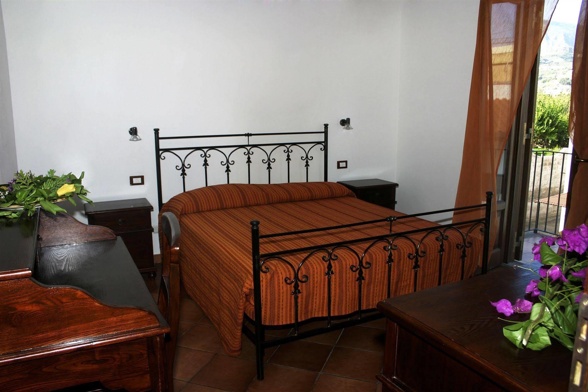 Villa Saraceno Липари Екстериор снимка